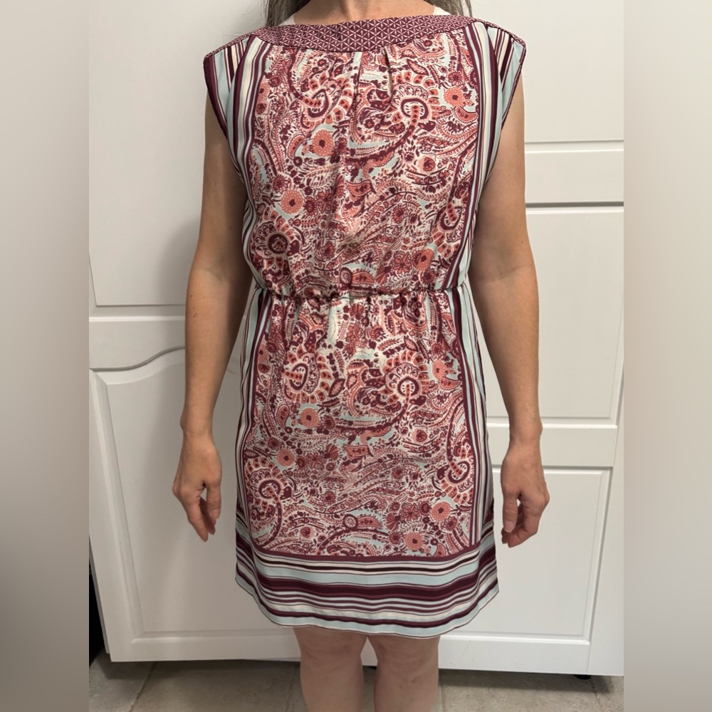 LOFT Red and White Sleeveless Sheath Dress